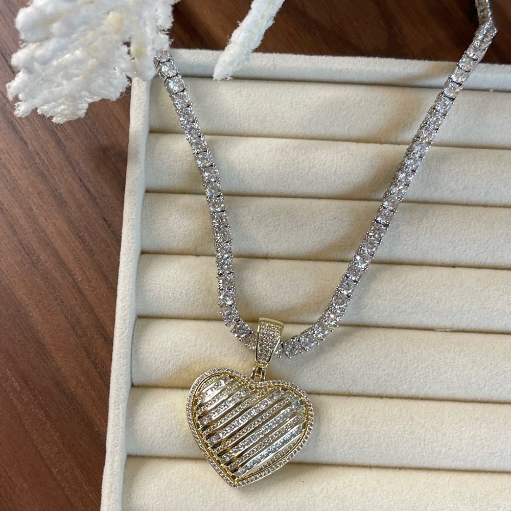 Elegant Gold and Silver Heart Pendant Necklace